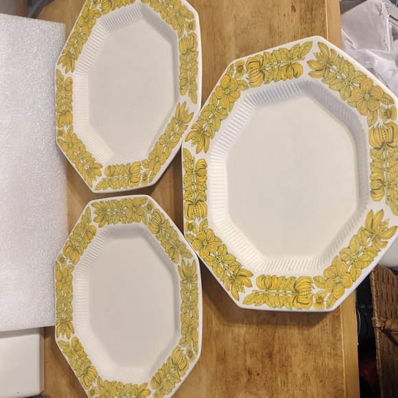 Independence Ironstone by Interpace NKT Japan Yellow Design Octagonal Dishes 17 - Picture 9 of 16